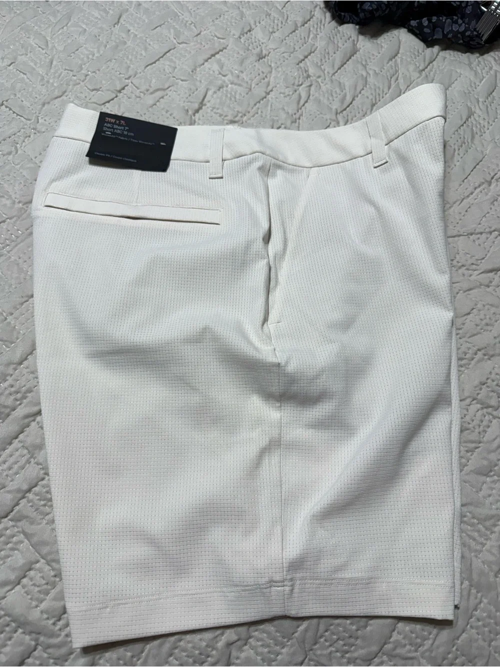 lululemon athletica Cream Flat-Front Men's Shorts
